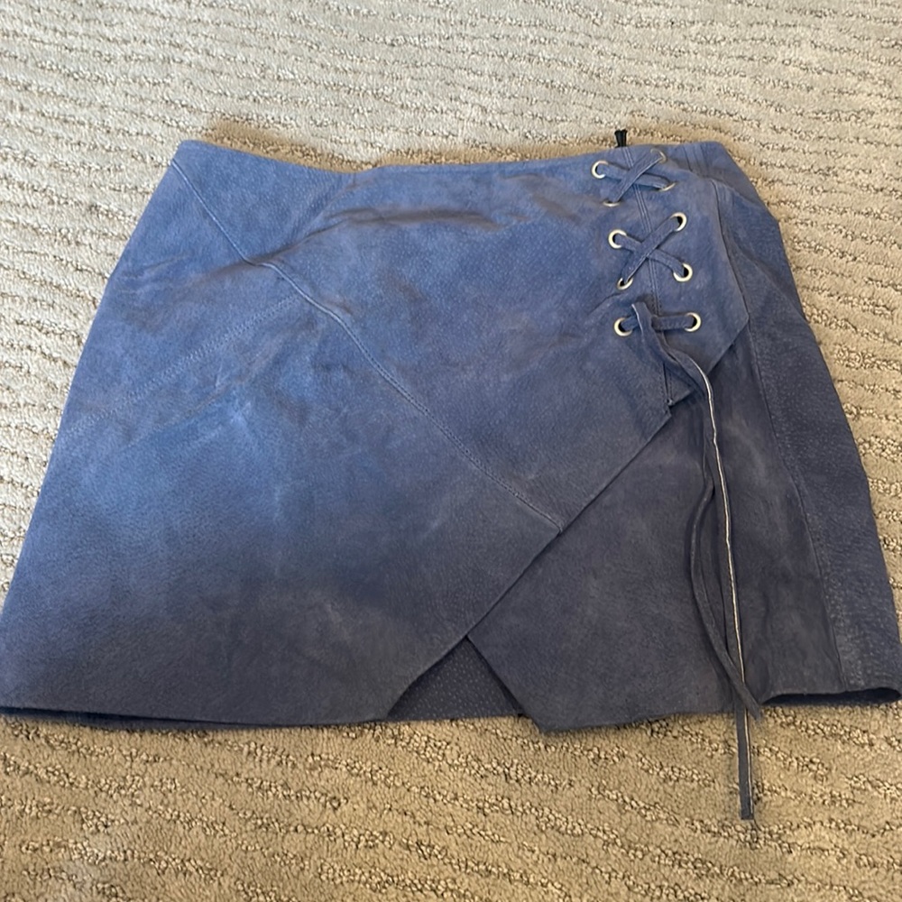 Blue envelope skirt from BlankNYC! Size 26 juniors